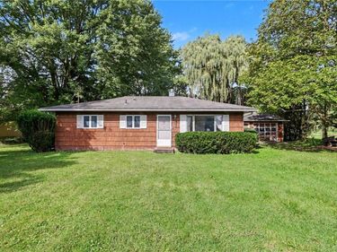 564 Co Rd 26 , Newark, NY 14513
