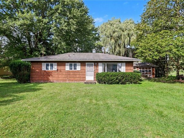 564 Co Rd 26 , Newark, NY 14513