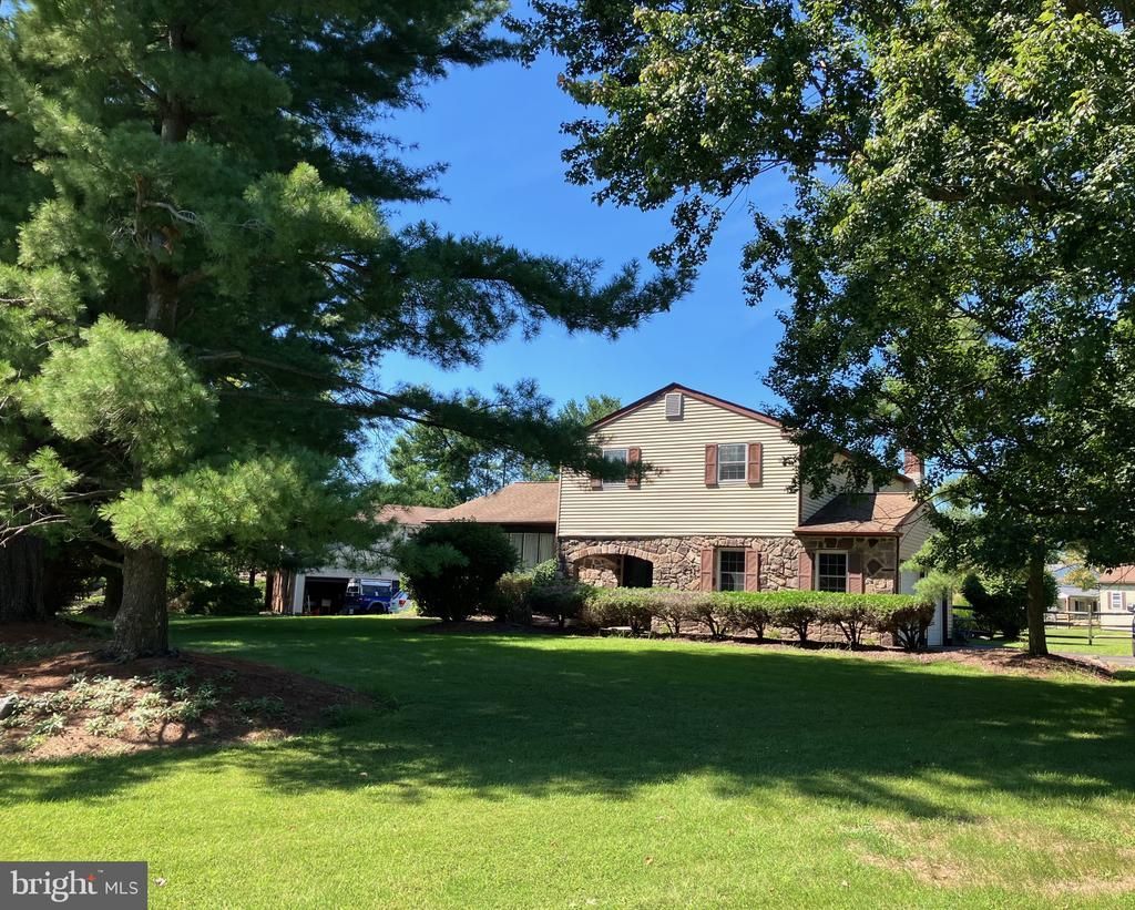 7 CARMELITA DRIVE, RICHBORO, PA 18954