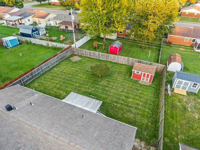 549 Forrest Lane, Troy, OH 45373 Photo 2