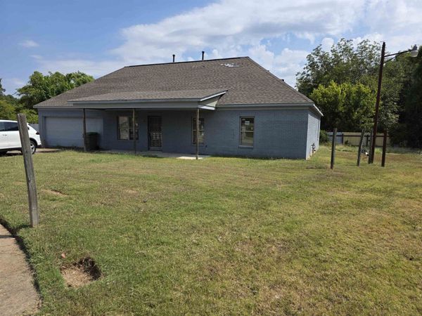 1001 WEAVER CV, Memphis, TN 38109