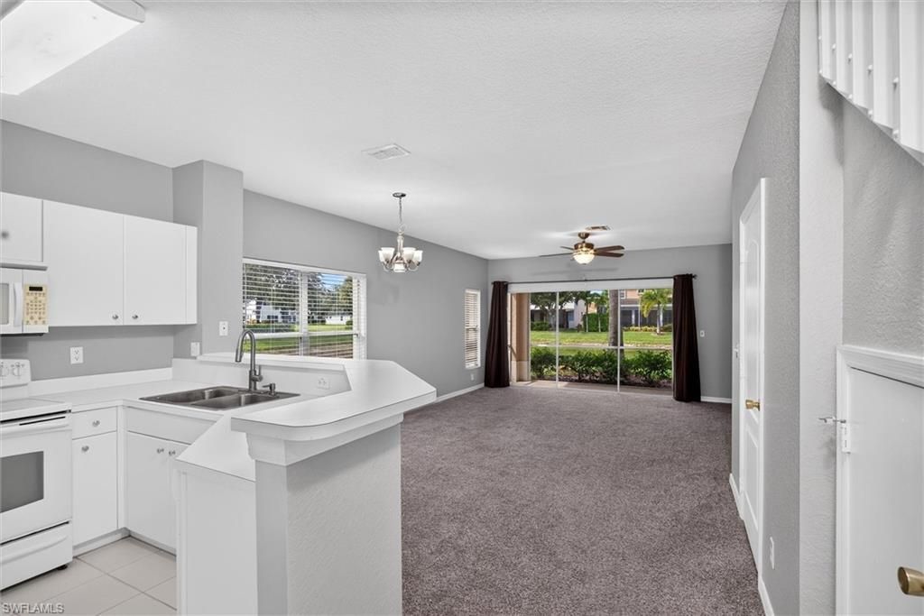 1338 Weeping Willow Ct, Cape Coral, FL 33909 Photo