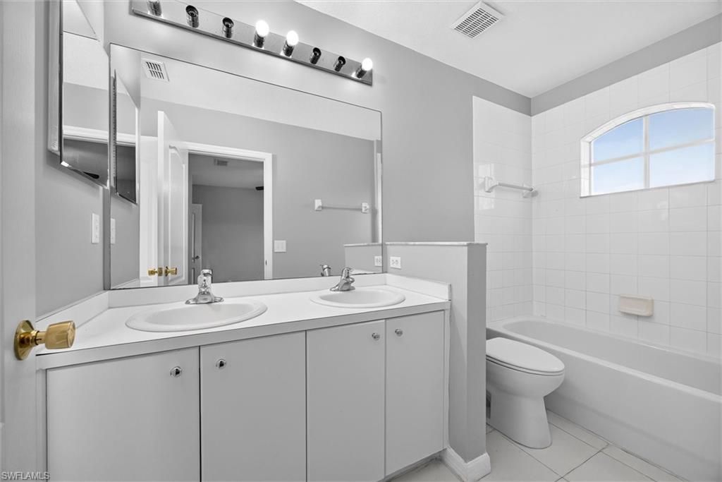 1338 Weeping Willow Ct, Cape Coral, FL 33909 Photo