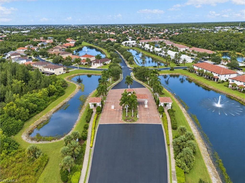 1338 Weeping Willow Ct, Cape Coral, FL 33909 Photo