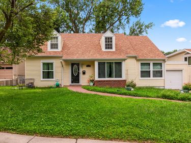 245 ELMWOOD Drive, COUNCIL BLUFFS, IA 51503