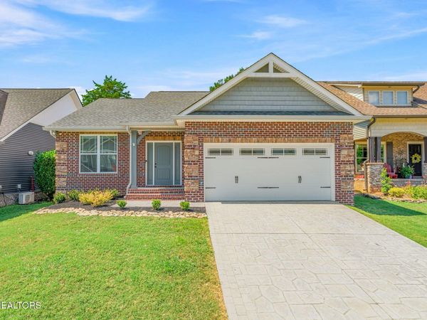 2721 Clay Top Lane, Knoxville, TN 37912