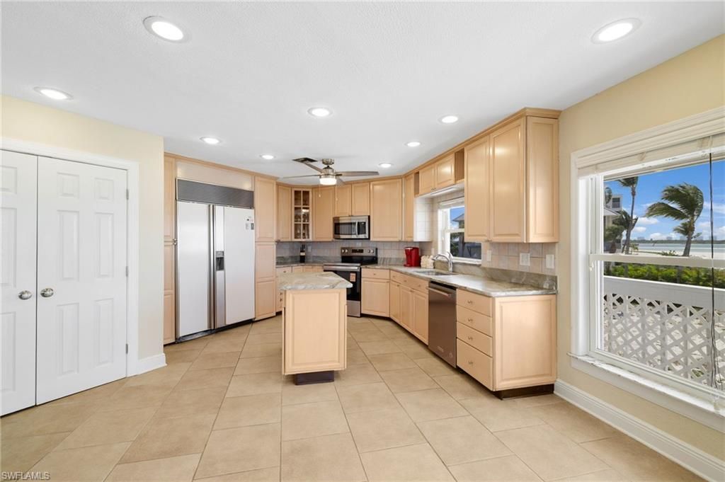8246 Estero Blvd, Fort Myers Beach, FL 33931 Photo