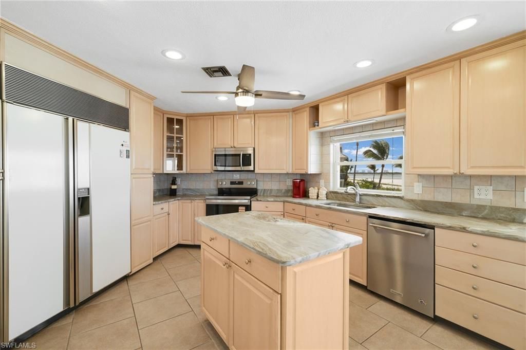 8246 Estero Blvd, Fort Myers Beach, FL 33931 Photo