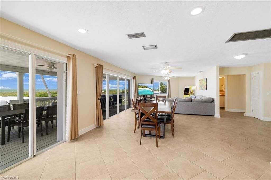 8246 Estero Blvd, Fort Myers Beach, FL 33931 Photo