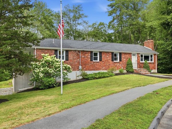 38 Peter Rd, North Reading, MA 01864
