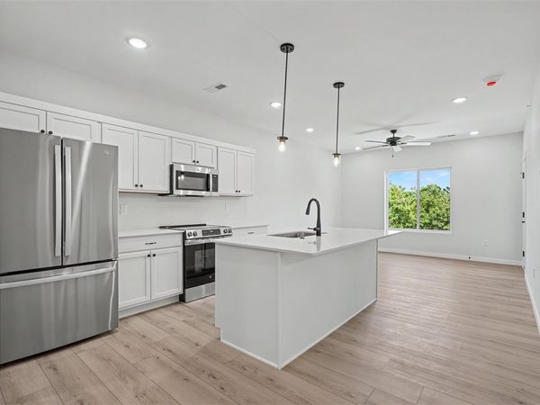4428 Deer Creek Rd, Unit 304, Iowa City, IA 52246