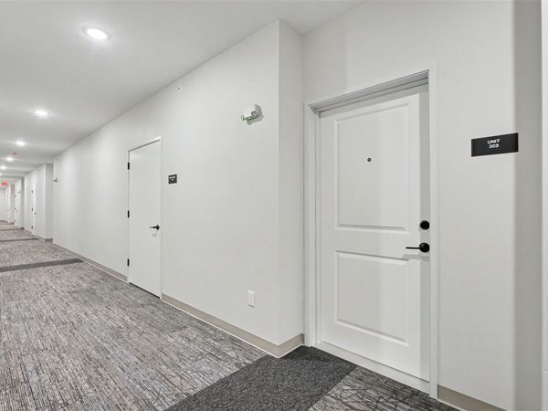 4428 Deer Creek Rd, Unit 303, Iowa City, IA 52246