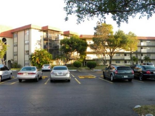 6361 N FALLS CIRCLE DR #105, Other, FL 33319