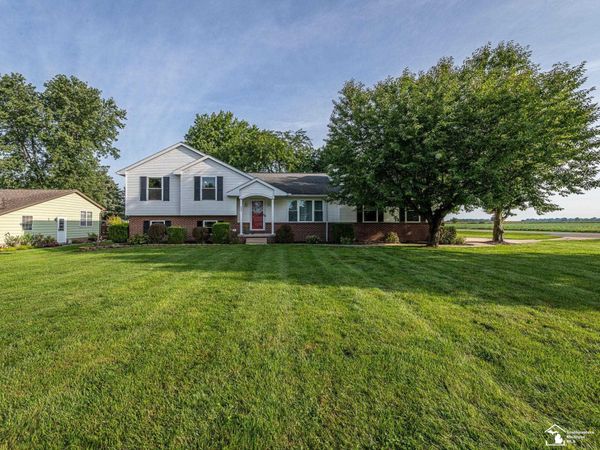 402 East Boulevard, Blissfield, MI 49228