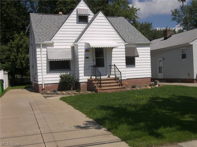 5963 Edgewood Road, Mayfield Heights, OH 44124 Photo 1
