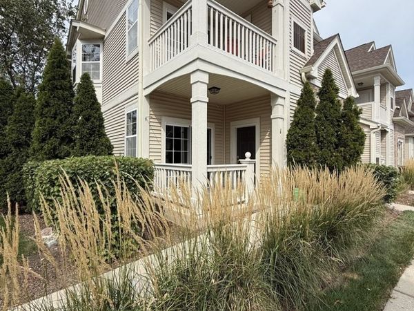 2250 Aurora Drive , Unit 1, Pingree Grove, IL 60140