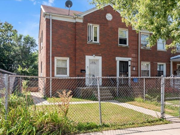 735 E 105th Place, Chicago, IL 60628