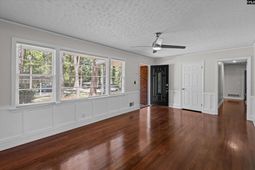 1734 Omarest Drive photo 4