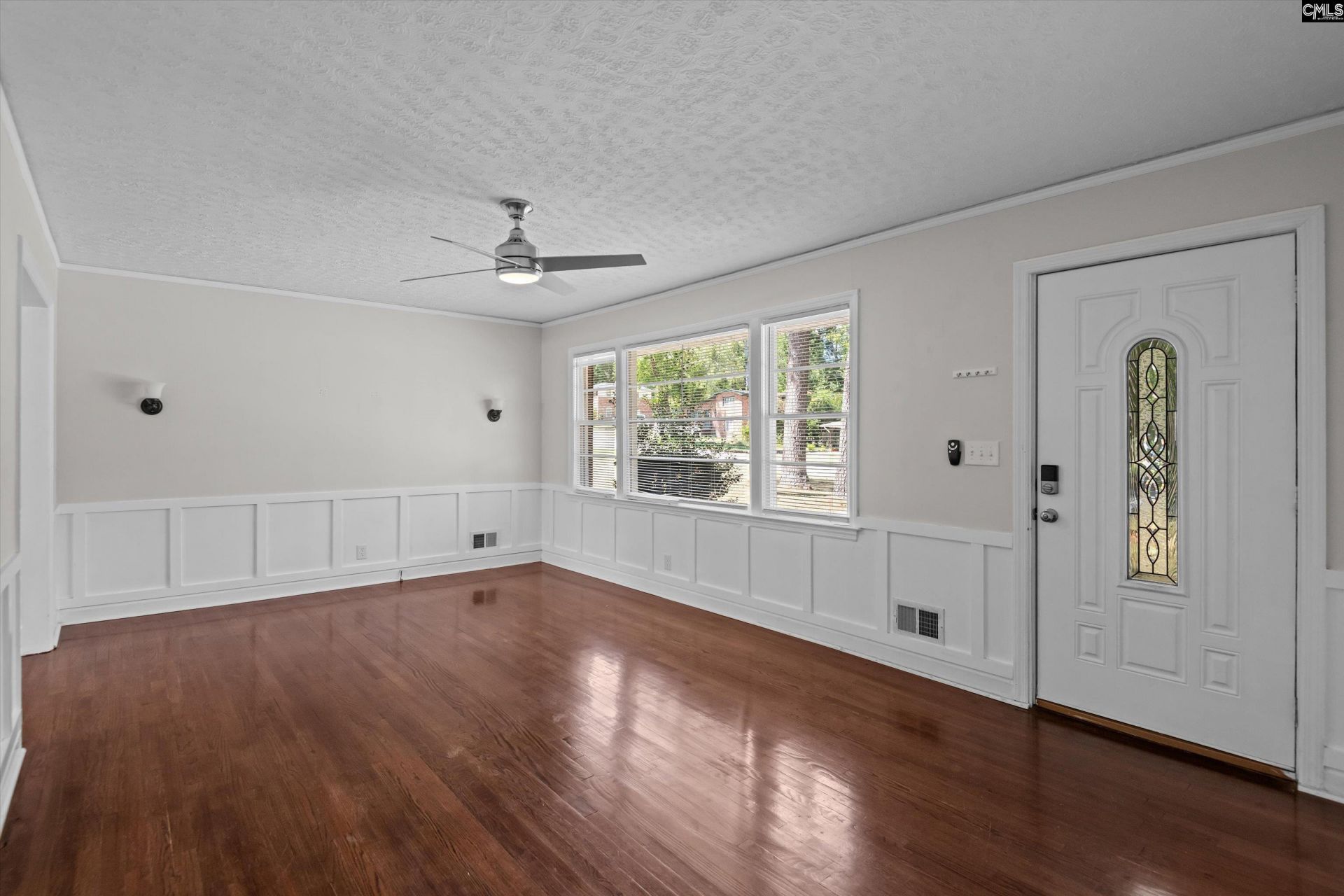 1734 Omarest Drive Photo 5