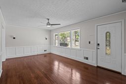 1734 Omarest Drive photo 4