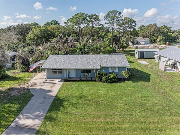 401 Lake Drive, Sebastian, FL 32958