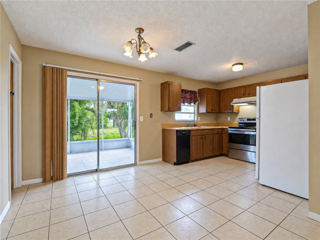 401 Lake Drive, Sebastian, FL 32958 Photo