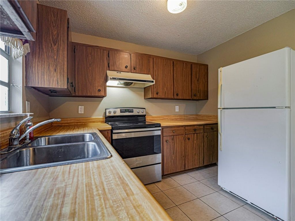401 Lake Drive, Sebastian, FL 32958 Photo