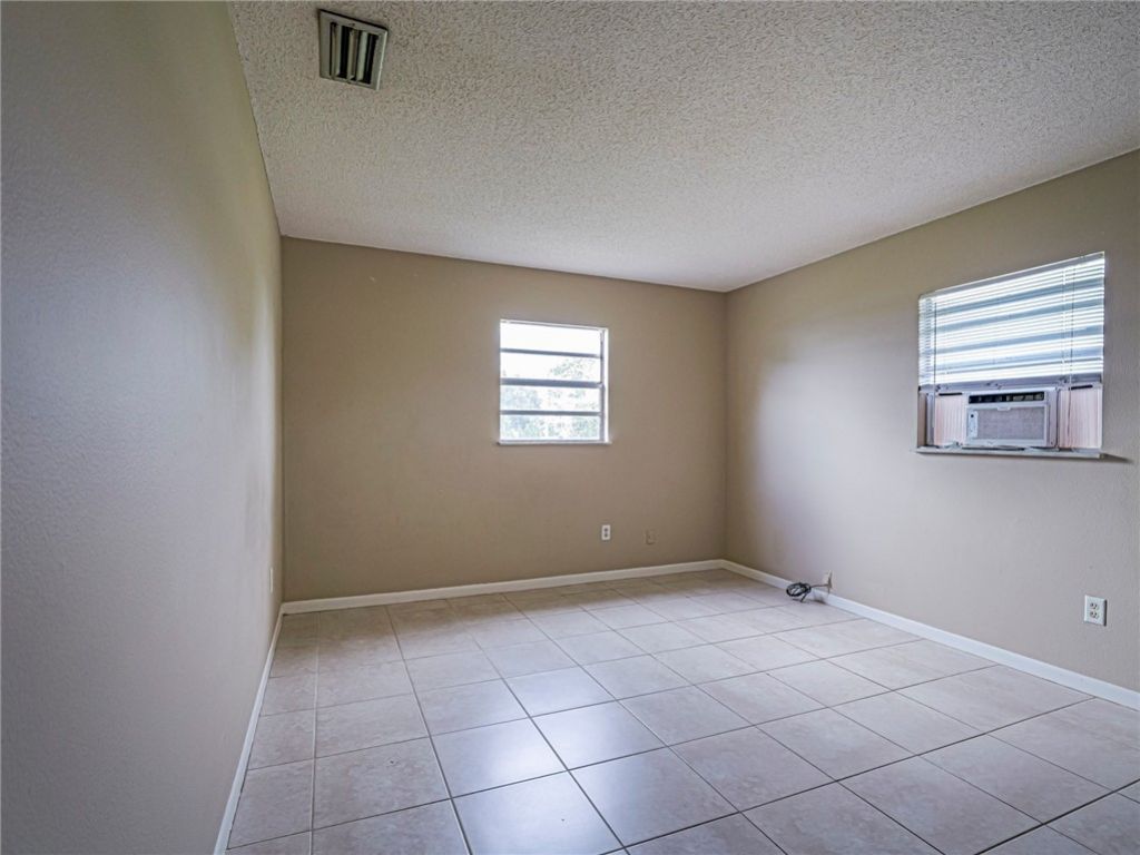 401 Lake Drive, Sebastian, FL 32958 Photo