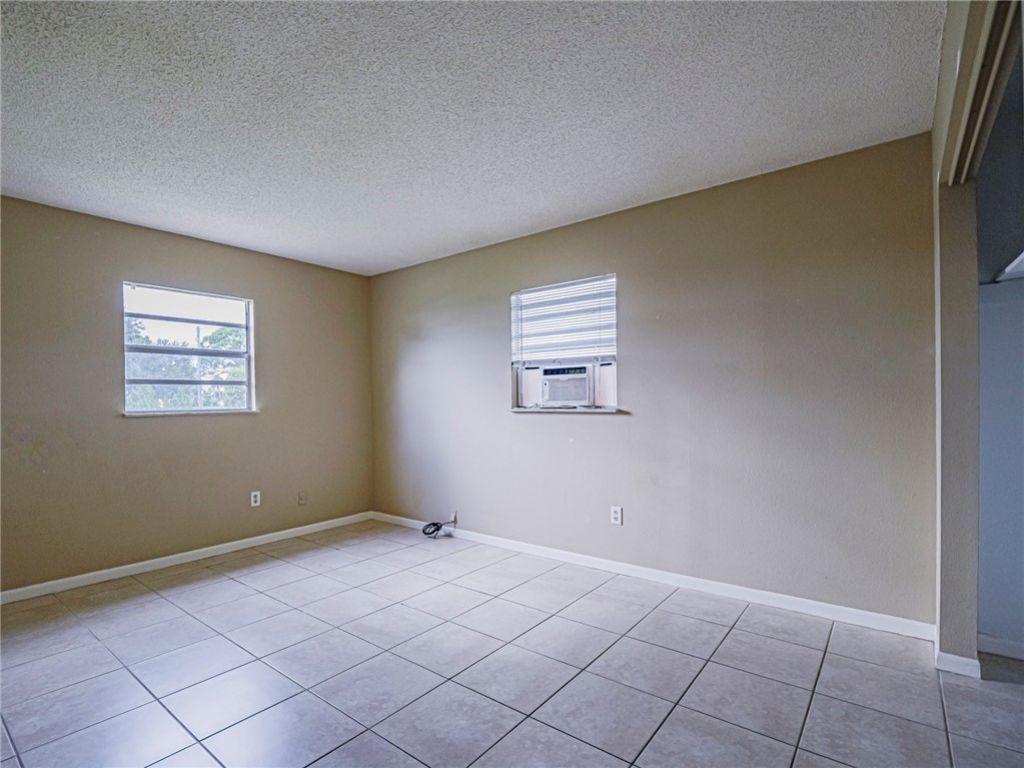 401 Lake Drive, Sebastian, FL 32958 Photo