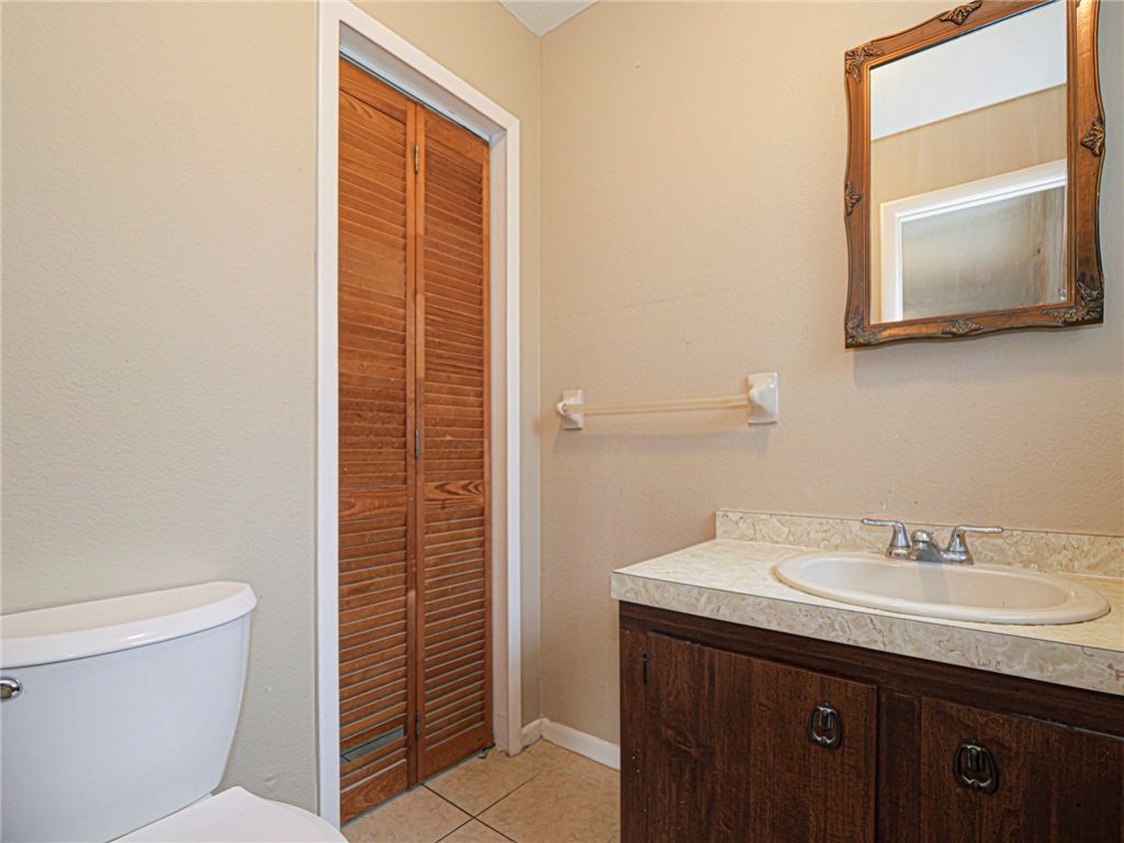 401 Lake Drive, Sebastian, FL 32958 Photo