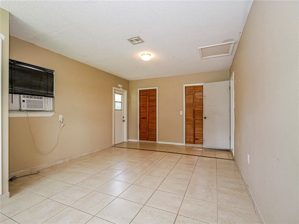 401 Lake Drive, Sebastian, FL 32958 Photo