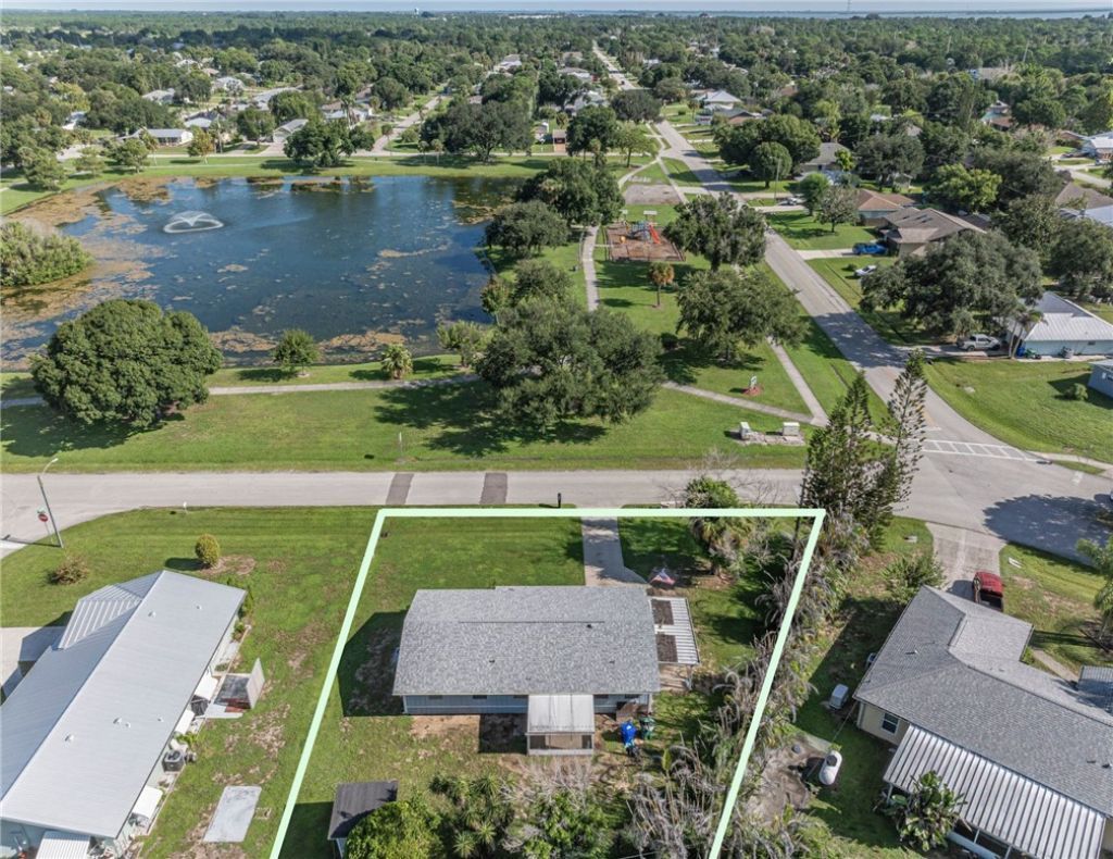 401 Lake Drive, Sebastian, FL 32958 Photo