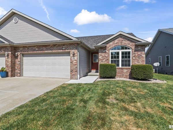 1621 MAGNOLIA Drive, Chatham, IL 62629