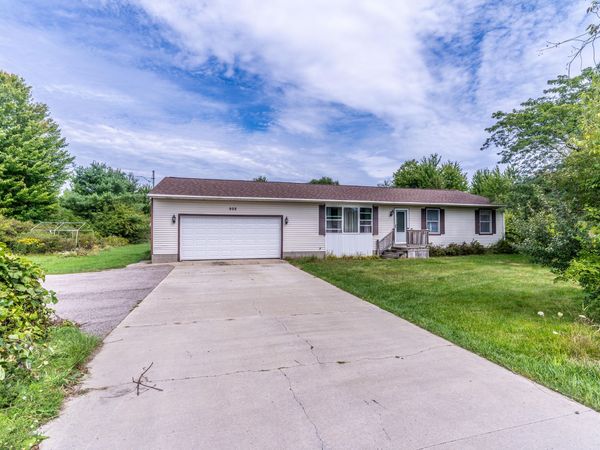 928 E Riley-Thompson Road, Muskegon, MI 49445