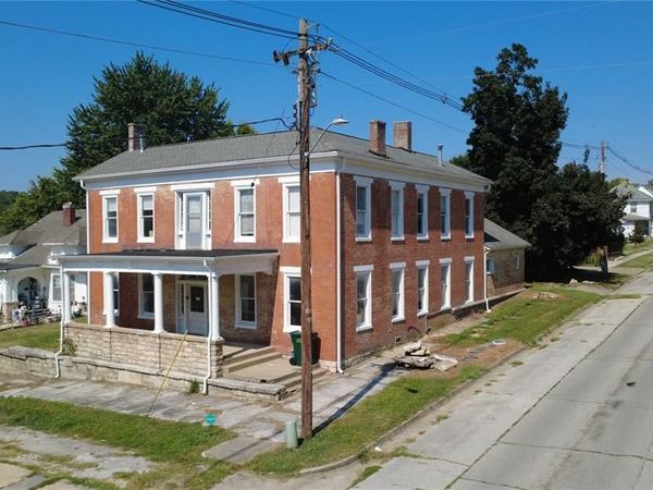 401 Kentucky Street , Louisiana, MO 63353