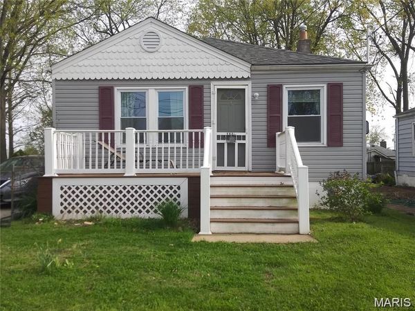 142 Monica Drive, Sunset Hills, MO 63127