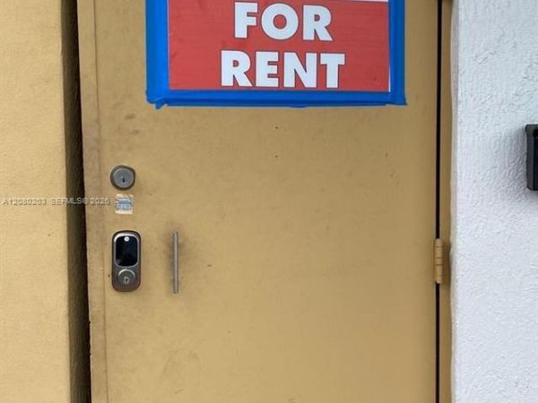 307 NW 10th Ter , Unit 307, Hallandale Beach, FL 33009