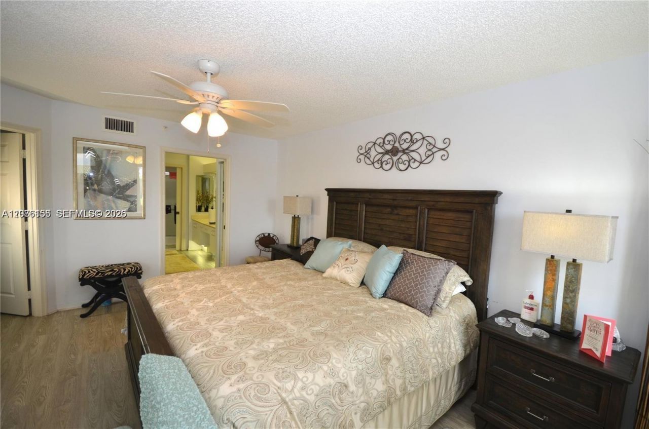 7730 Granville Dr, Unit 202, Tamarac, FL 33321 Photo