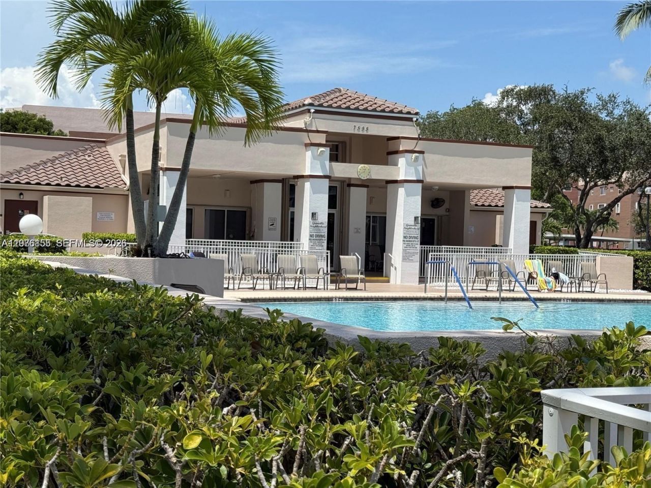 7730 Granville Dr, Unit 202, Tamarac, FL 33321 Photo