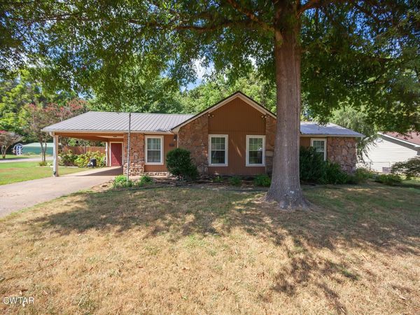79 Stratford Lane , Jackson, TN 38305