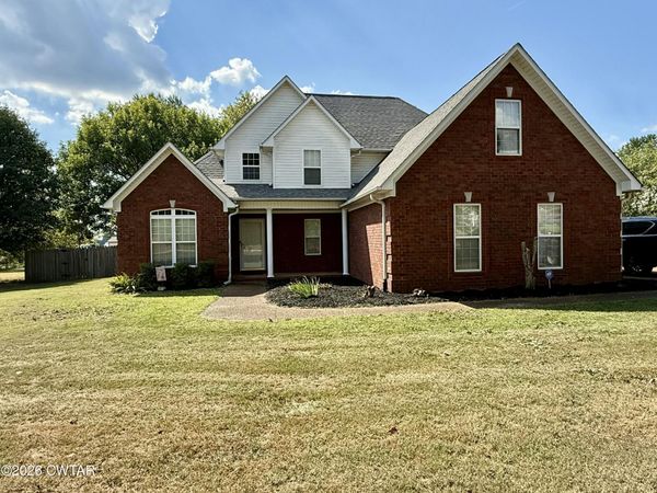 137 Dana Drive , Medina, TN 38355