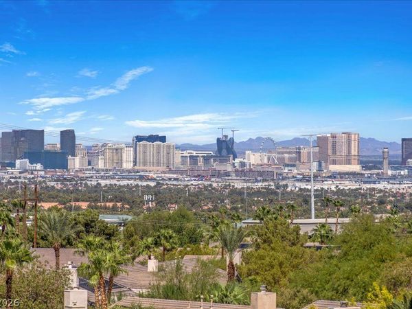 2500 Antique Blossom Avenue , Henderson, NV 89052