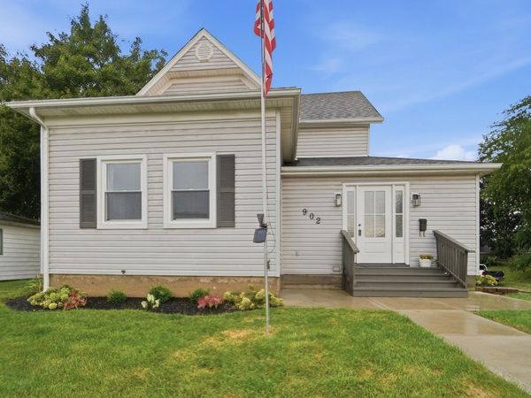 902 S Mulberry Street, Troy, OH 45373