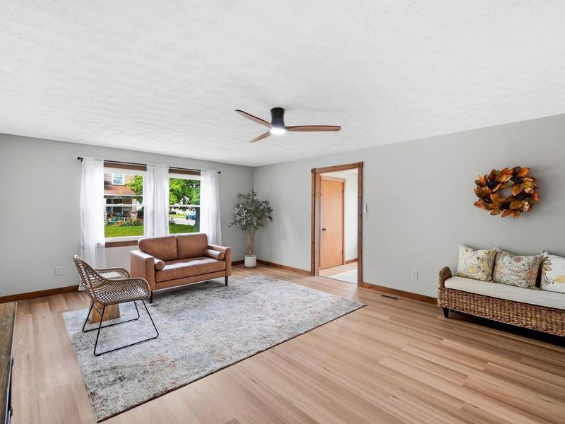902 S Mulberry Street, Troy, OH 45373 Photo 8