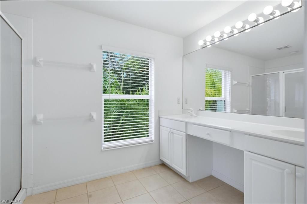 8381 Village Edge Cir, Fort Myers, FL 33919 Photo