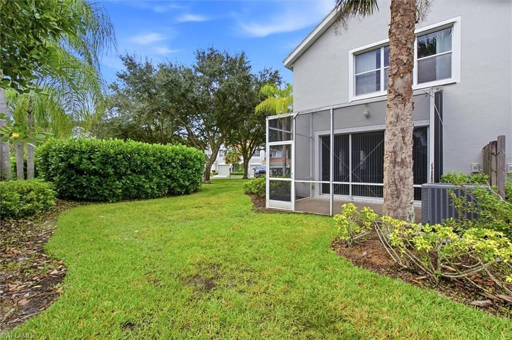 8381 Village Edge Cir, Fort Myers, FL 33919 Photo
