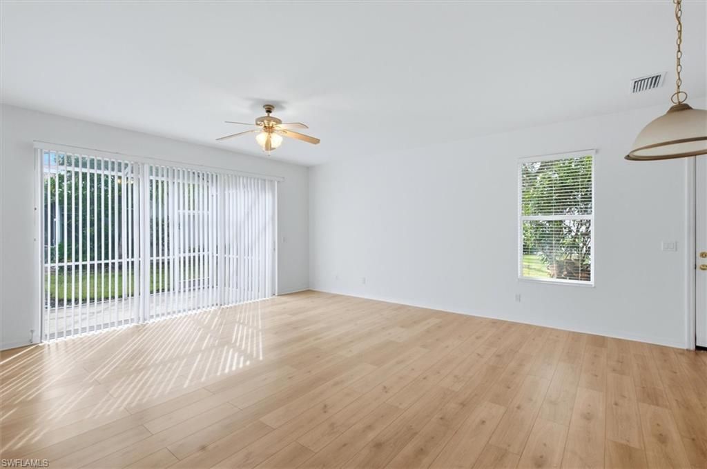 8381 Village Edge Cir, Fort Myers, FL 33919 Photo