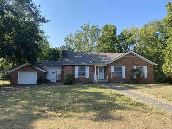320 S George Street , Mount Ida, AR 71957