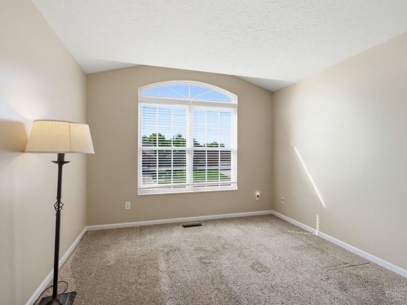 1970 Redbud Drive, Hamilton, OH 45013 Photo 8