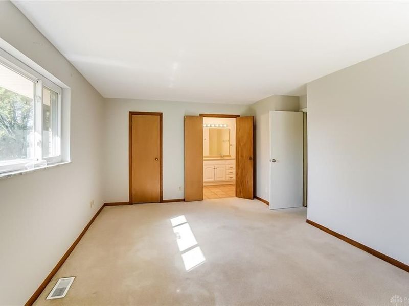 640 Deptford Avenue, Washington Township, OH 45429 Photo 20